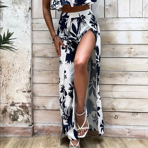 NEW Floral Wrap Hem Slit Pants- Size Small - Picture 1 of 8